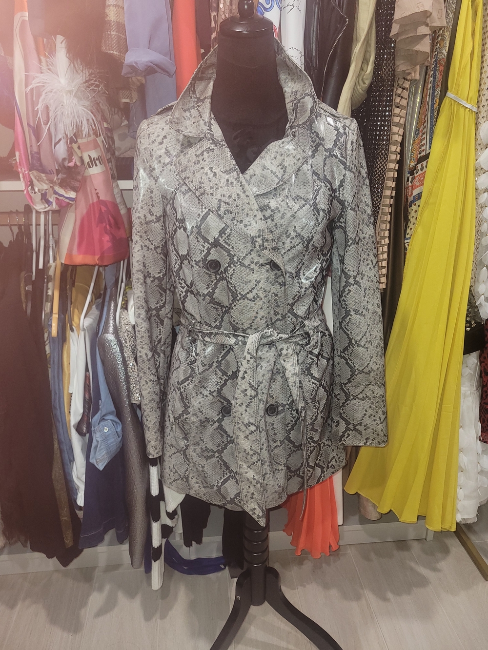 Zara Womens Gray Snake-Print Trench Coat with Belt
